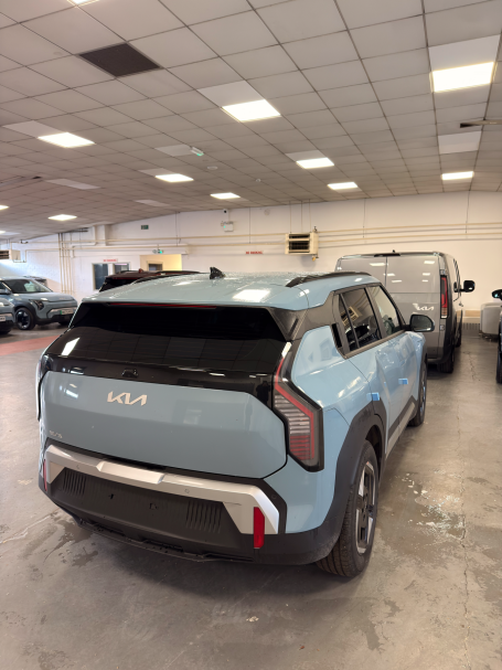 midnight 18% tint on this kia for Wessex garage in Bristol, Easton